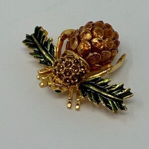 Joan Rivers Gold Green Bee Enamel Metal Brooch Pin Glass Eyes Signed